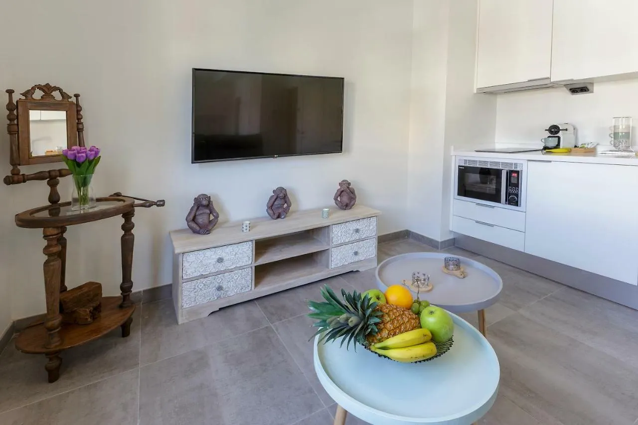Apartamentos El Marques Málaga 0*,  España